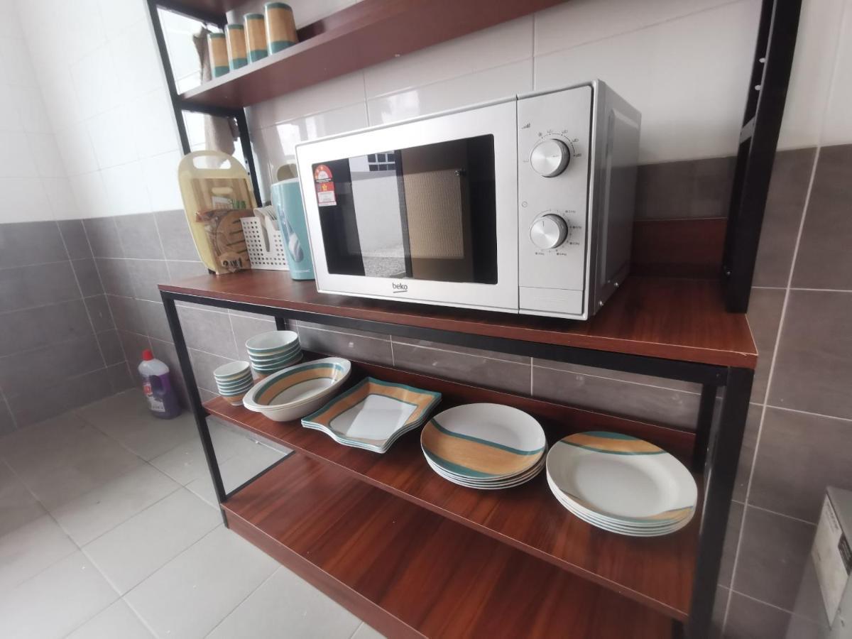 Oyo Homes 90524 D'J Pegaso Serom Homestay Muar Eksteriør billede
