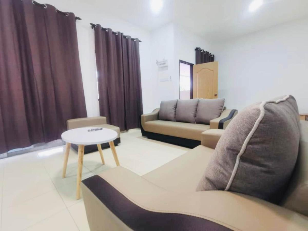 Oyo Homes 90524 D'J Pegaso Serom Homestay Muar Eksteriør billede